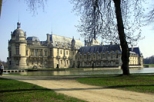Castles of Ecouen and Chantilly plus the City of Senlis by Minivan
