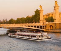 Dinner Cruise on the Seine with Bateaux Mouches