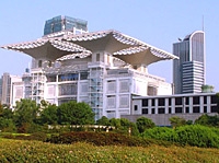 Private Tour of Shanghai Today including Huang River Cruise