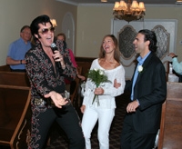 Las Vegas Elvis Wedding: Can't Help Falling in Love