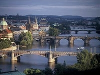 Grand Prague City Bus and Walking Tour