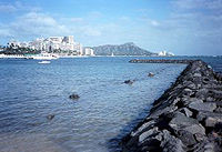 Oahu Day Trip: Pearl Harbor, Honolulu and Punchbowl from Kauai