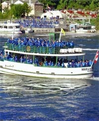 Niagara Falls Express: Overnight Tour from New York
