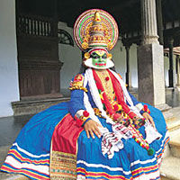 Dances Of India Show By Private Vehicle