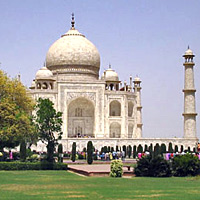 Full day excursion to Agra with Taj Mahal by private vehicle