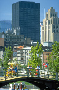 Greater Montreal Guided Tram Tour