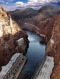 Grand Canyon West Rim Combo: Luxury SUV, Helicopter and Boat