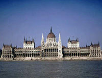 Budapest Day Tour from Vienna
