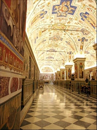 Skip the Line: Private Vatican Museums Walking Tour