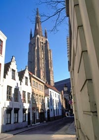 Private Half Day Walking Tour of Bruges with Lunch at De Halve Maan Brewery