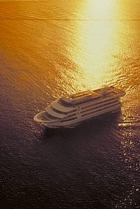 Oahu Five Star Sunset Dining and Jazz Cruise