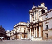 Full Day Private Tour - Palazzolo Acreide and Siracusa
