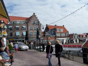 Volendam's sea side Half Day Tour to Zaanse Schans Windmills, Marken and Volendam