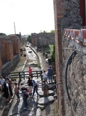 Pompeii Street Naples and Pompeii Day Tour from Rome