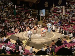 Bout in sumo wrestling Sunrise Sumo Wrestling Tour - Tokyo Tournament