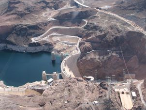 Hoover Dam on the way to the Canyon Ultimate Grand Canyon 4-in-1 Helicopter Adventure