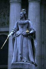 Queen Anne Magic of London - Full Day Tour of the Sights of London