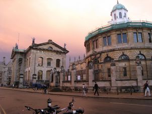 Oxford Budget London Tour - Windsor, Stonehenge and Oxford