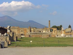 Pompeii Naples City and Pompeii Half Day Sightseeing Tour
