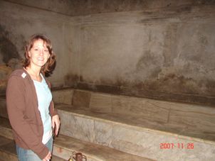 Pompei Bath Naples and Pompeii Day Tour from Rome