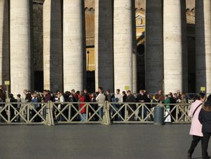 The line waiting to get inside Skip the Line: Vatican Museums Walking Tour including Sistine Chapel, Raphael's Rooms and St Peter's