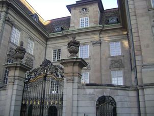 Old Town Zurich and its Beautiful Surroundings Afternoon Tour