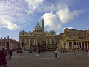 The Vatican Skip the Line: Vatican Museums Walking Tour including Sistine Chapel, Raphael's Rooms and St Peter's
