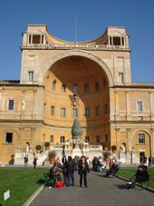 Courtyard Skip the Line: Vatican Museums Walking Tour including Sistine Chapel, Raphael's Rooms and St Peter's