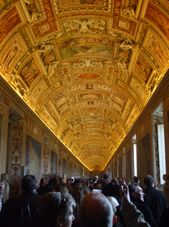 The great hall Skip the Line: Vatican Museums Walking Tour including Sistine Chapel, Raphael's Rooms and St Peter's