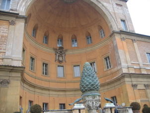 Stunning architecture Skip the Line: Vatican Museums Walking Tour including Sistine Chapel, Raphael's Rooms and St Peter's