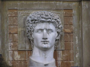 Vatican Museums Skip the Line: Vatican Museums Walking Tour including Sistine Chapel, Raphael's Rooms and St Peter's