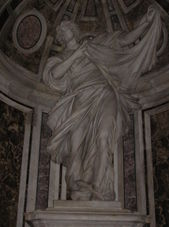 St. Peter's Basilica Skip the Line: Vatican Museums Walking Tour including Sistine Chapel, Raphael's Rooms and St Peter's