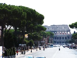Approaching Colosseum in Rome Rome Hop On Hop Off Double Decker Bus Tour
