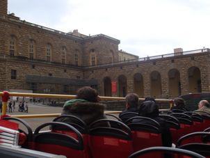 The bus Florence City Hop On Hop Off Tour