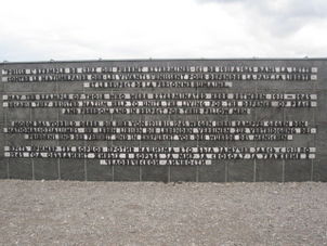 Message Dachau Concentration Camp Memorial Small Group Tour from Munich