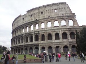 Colosseum Ancient Rome Walking Tour includes Colosseum, Roman Forum, Trevi Fountain and Pantheon