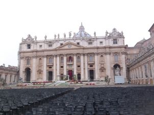 St Peter's Square Chianti Region with Wine Tasting Afternoon Tuscany Tour from Florence