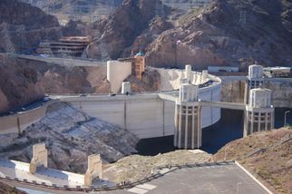Hoover Dam Grand Canyon West Rim Combo: Luxury SUV, Helicopter and Boat