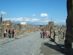 Street in Pompeii Naples and Pompeii Day Tour from Rome