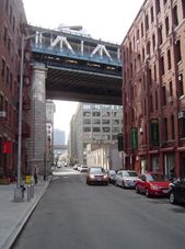 DUMBO Best of Brooklyn Sightseeing, Food and Culture Tour