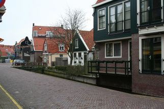 The Town of Volendam Half Day Tour to Zaanse Schans Windmills, Marken and Volendam