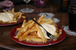 Lunch in Volendam Half Day Tour to Zaanse Schans Windmills, Marken and Volendam