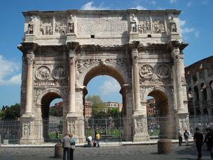 Colosseum & Forum Arches Rome Hop On Hop Off Double Decker Bus Tour