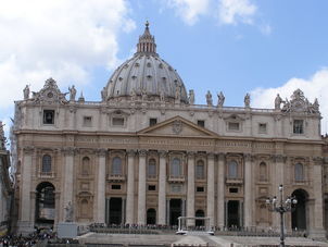 Vatican Skip the Line: Vatican Museums Walking Tour including Sistine Chapel, Raphael's Rooms and St Peter's