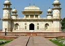 Full day excursion to the Taj Mahal