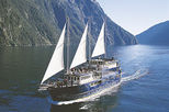 Milford Sound Mariner Overnight Cruise
