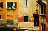 Private Gondola Ride on the Canals of Venice with Serenade