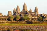Private Tour: Angkor Wat Ancient Temples Full-Day Tour from Siem Reap