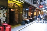 Melbourne Lanes and Arcades Walking Tour with French Speaking Guide