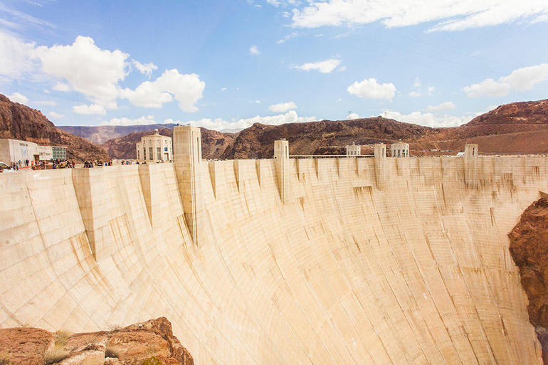 Hoover Dam Tour With Lake Mead Cruise